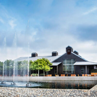 アルファ オメガのワイナリー