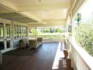 ダックホーンのワイナリー内にて1