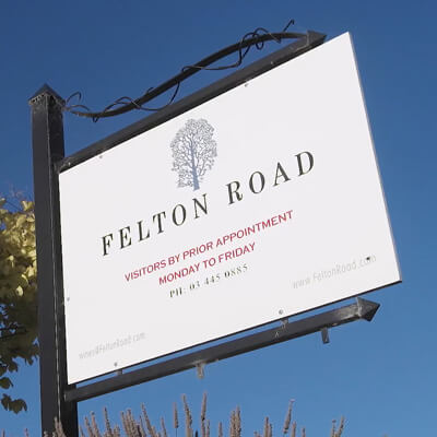フェルトン・ロードの看板