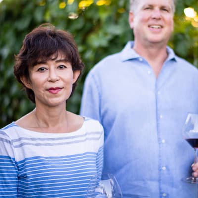 ケン＆アキコ・フリーマン夫妻