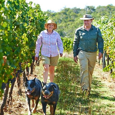 モスウッドのキース＆クレア・マグフォード夫妻