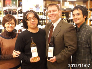 2012年11月にはマーケティングのカーツ・アマン氏もワッシーズに遊びにきてくださっています！